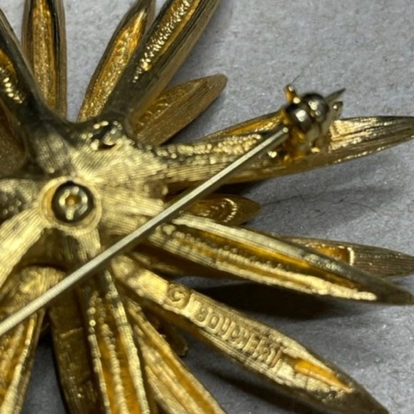 Marcel Boucher Starburst Brooch 1960's in Perfect Condition,  Sea Anemone - Picture 2 of 7